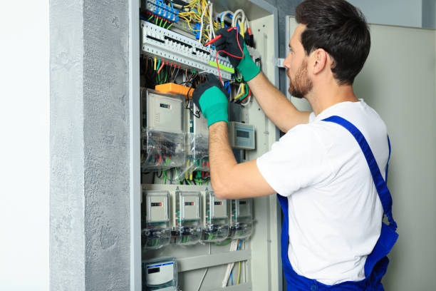 Best 24-Hour Electrician  in Williams, OR