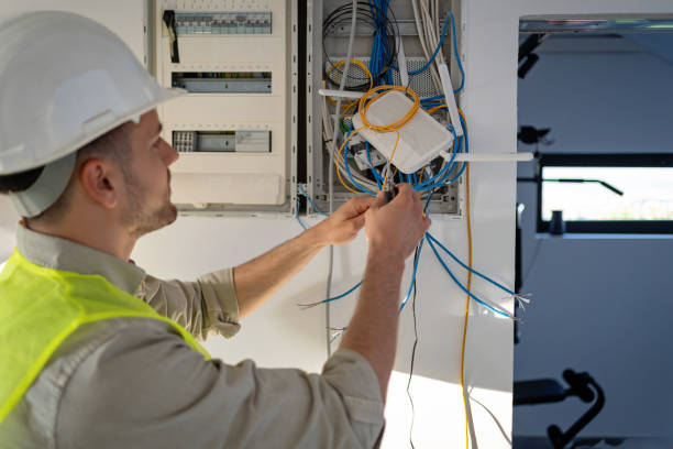 Best Affordable Emergency Electrician  in Williams, OR